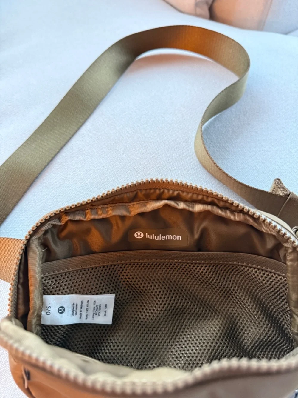 Lululemon Everywhere Belt Bag (1L)